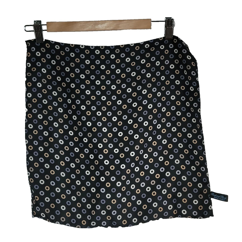 Barbara‎ Blank Blue Silk Pocket Scare Hand Rolled 16 x 16 inches